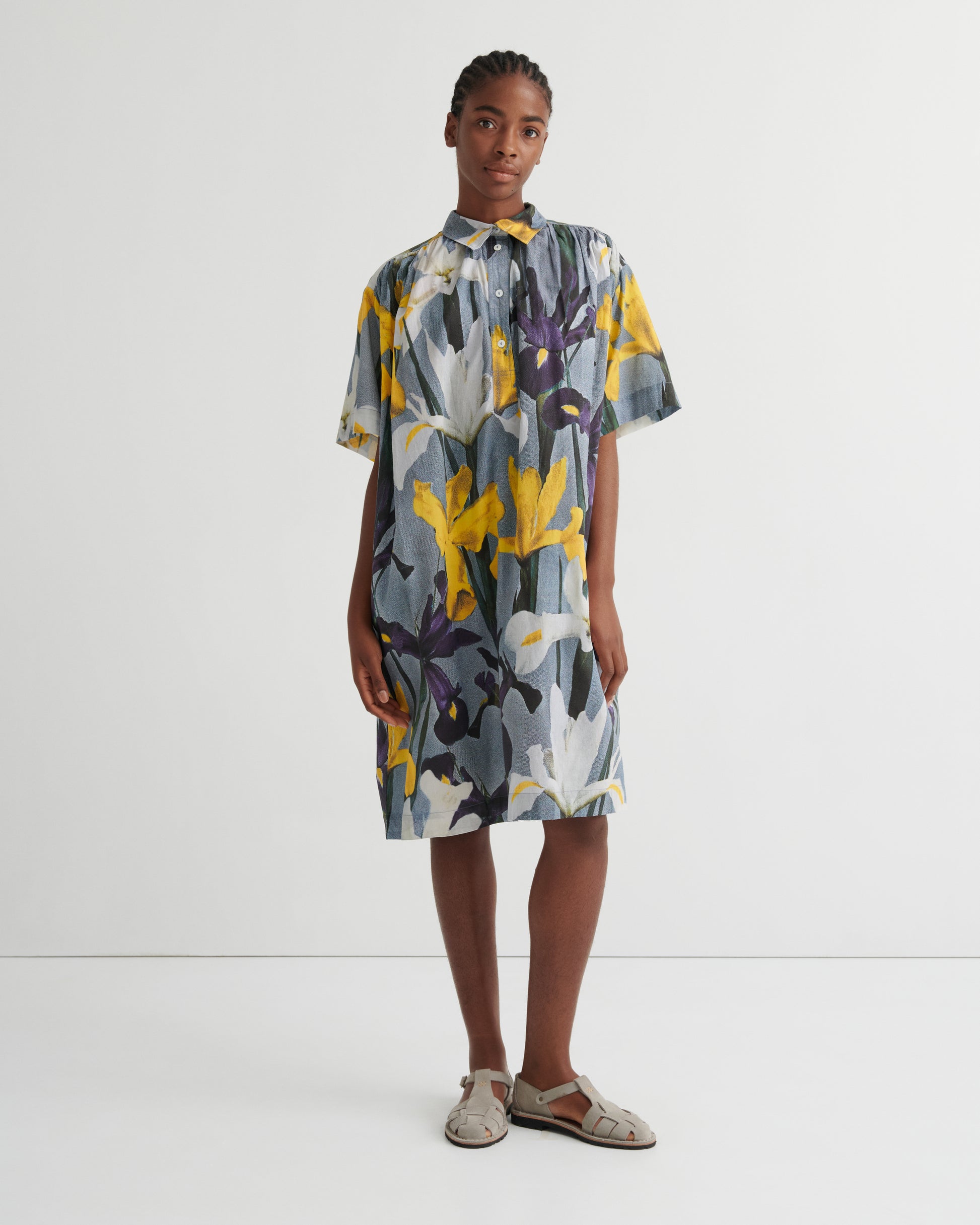 Radiate dress. Kowtow