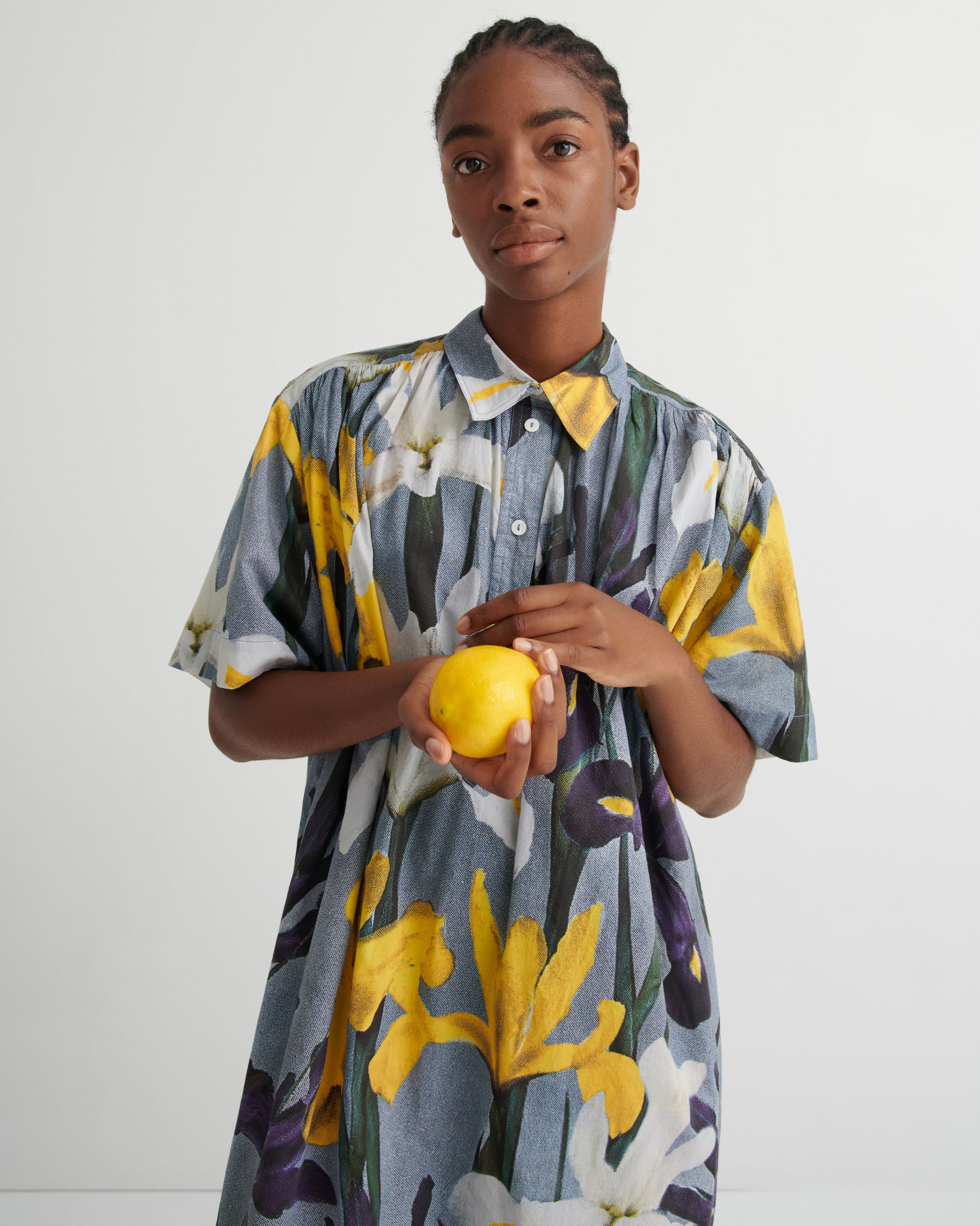Radiate dress. Kowtow