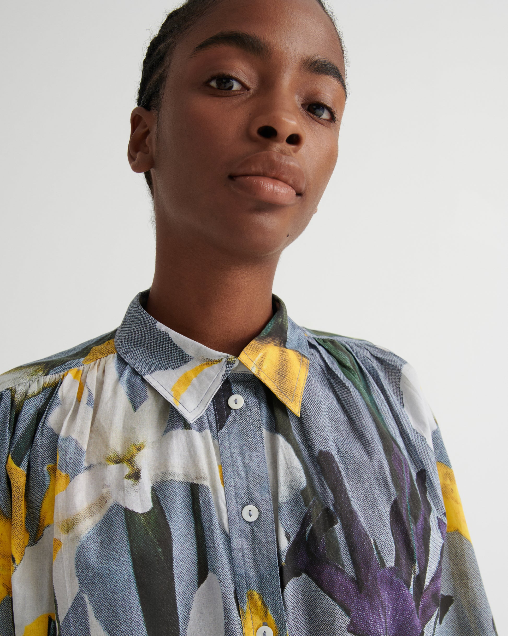 Radiate dress. Kowtow