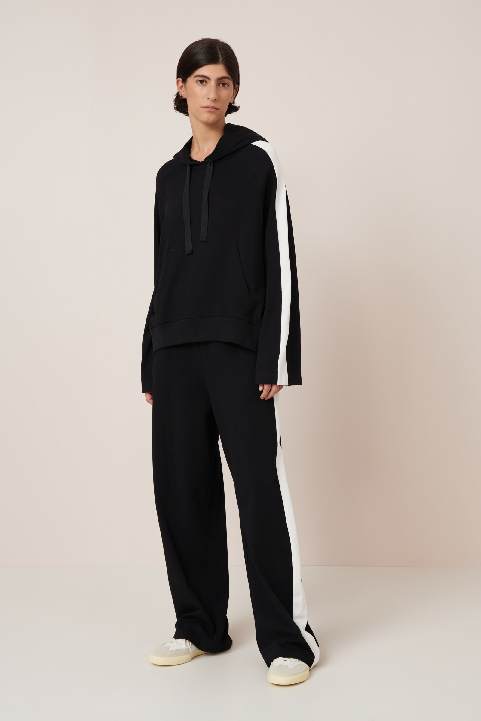 Contrast Hoodie Kowtow