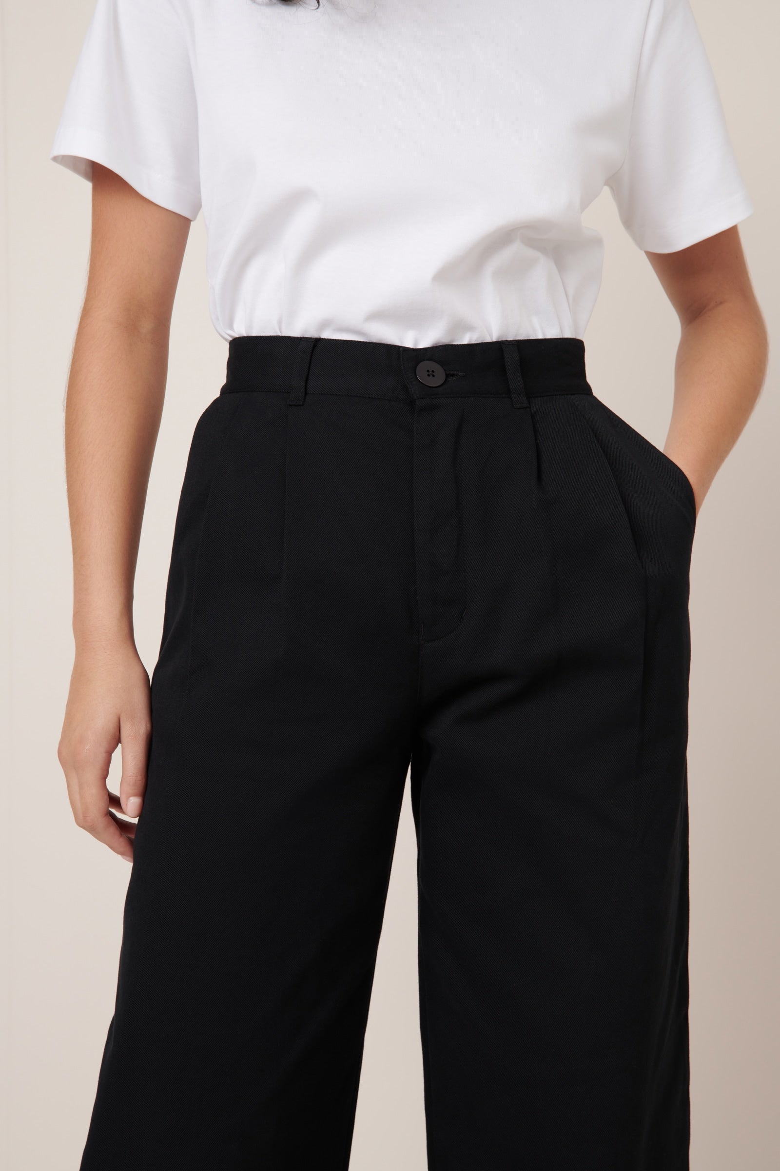 Franz Pants Kowtow