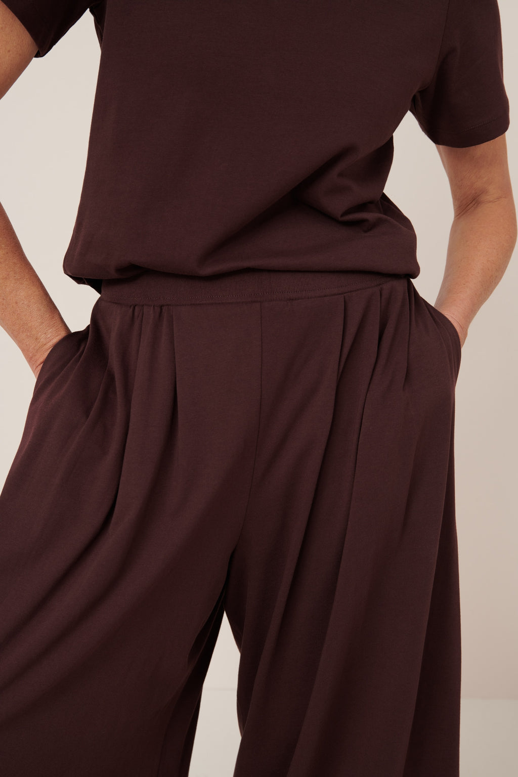 Drape Pant Kowtow