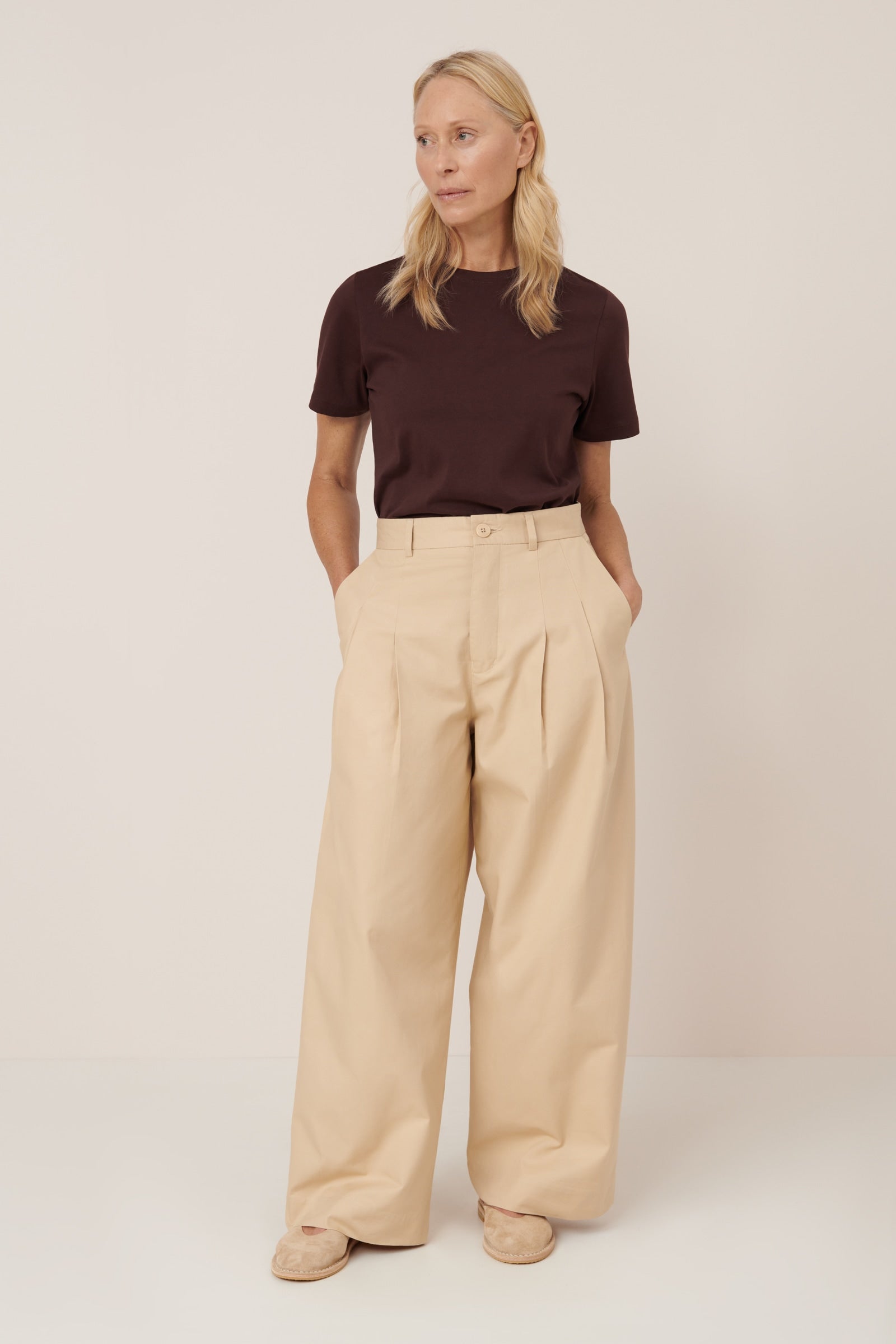 Arch Pants Kowtow