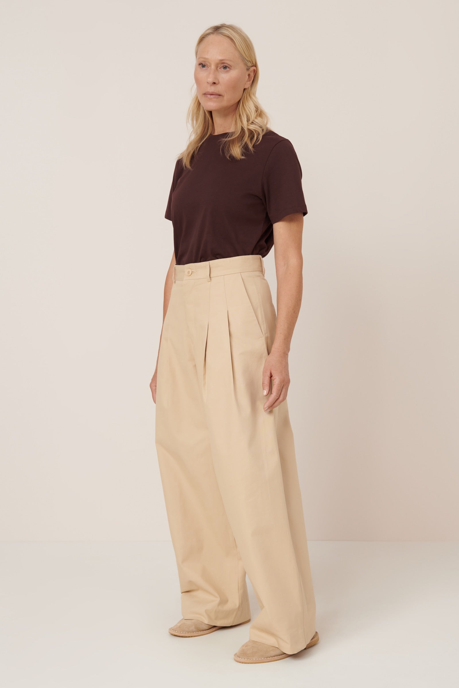 Arch Pants Kowtow