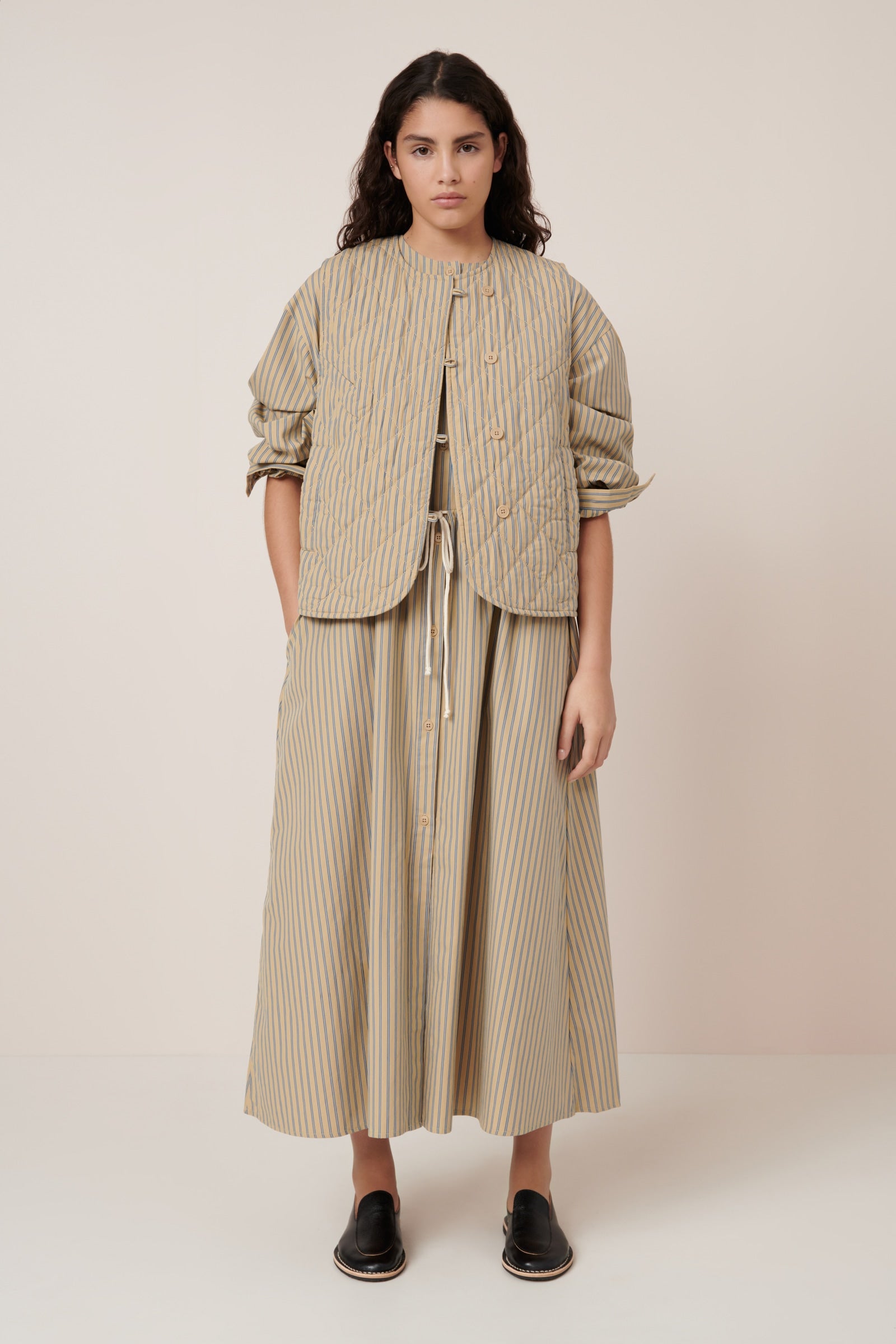Axis Vest Kowtow
