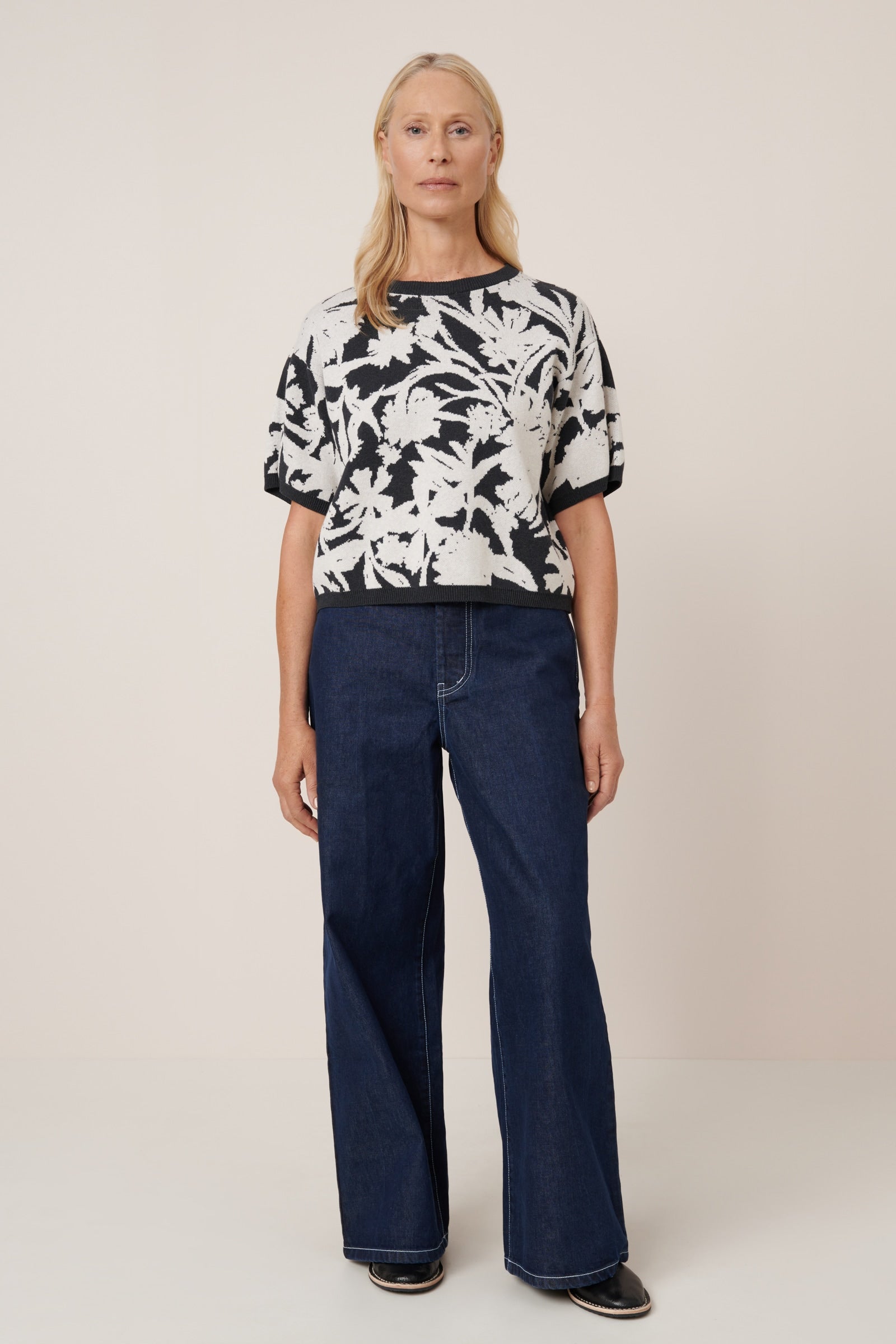 Etched Top  Kowtow