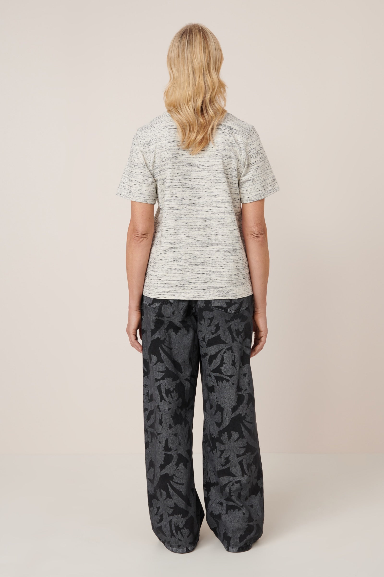 Standard Tee Marble Kowtow