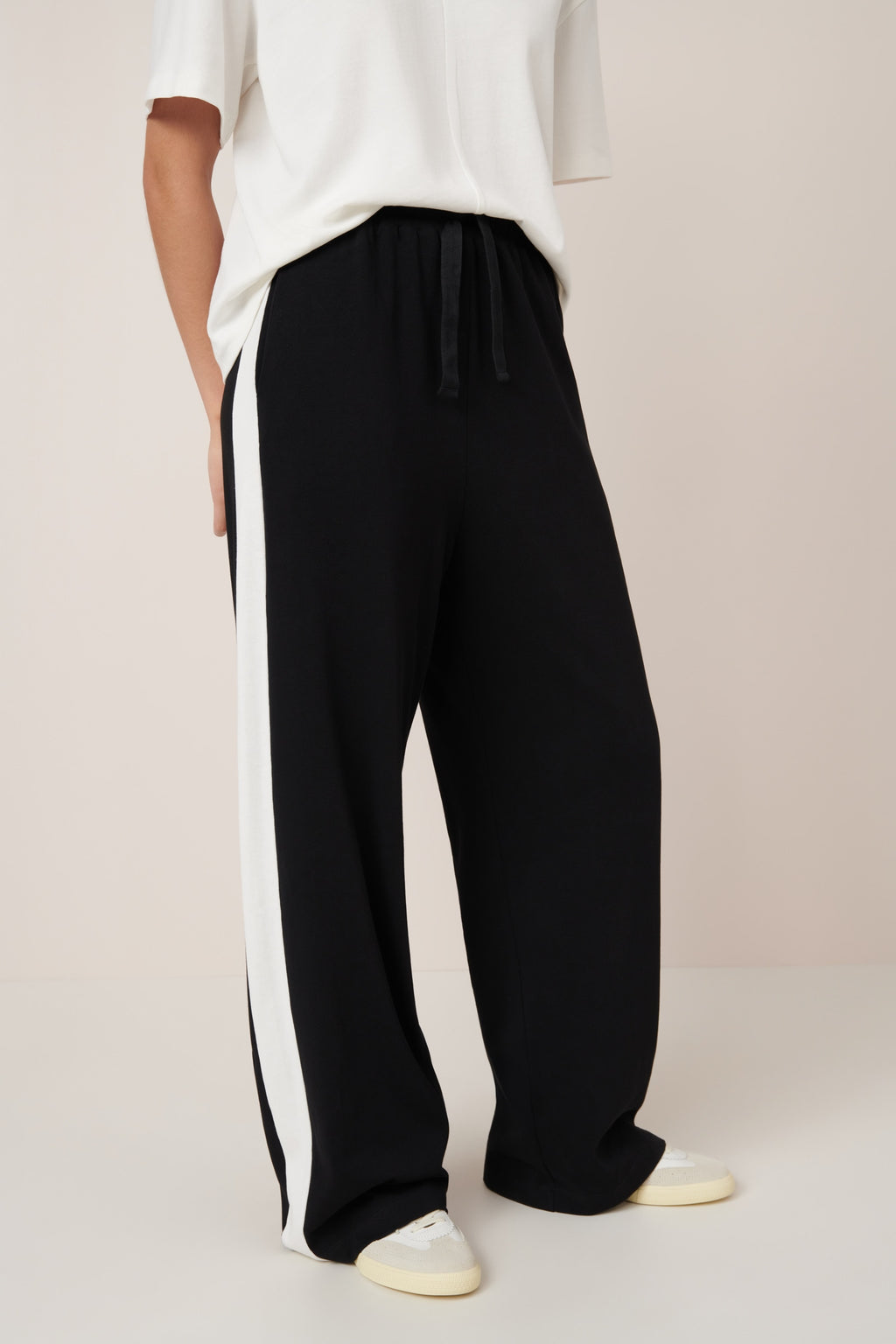 Contrast Track Pant Kowtow
