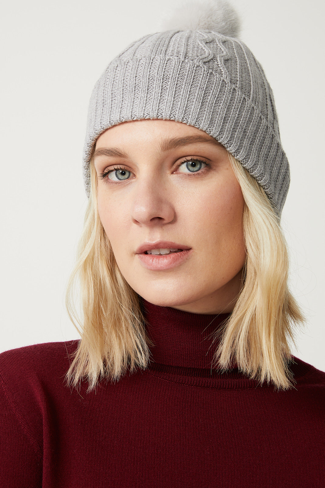 Cable Beanie in Grey Marl
