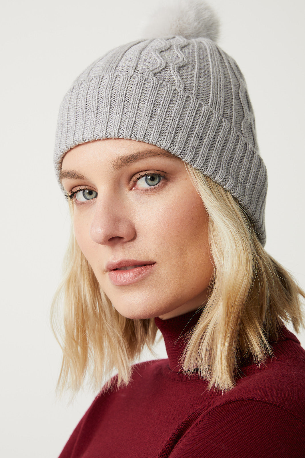 Cable Beanie in Grey Marl