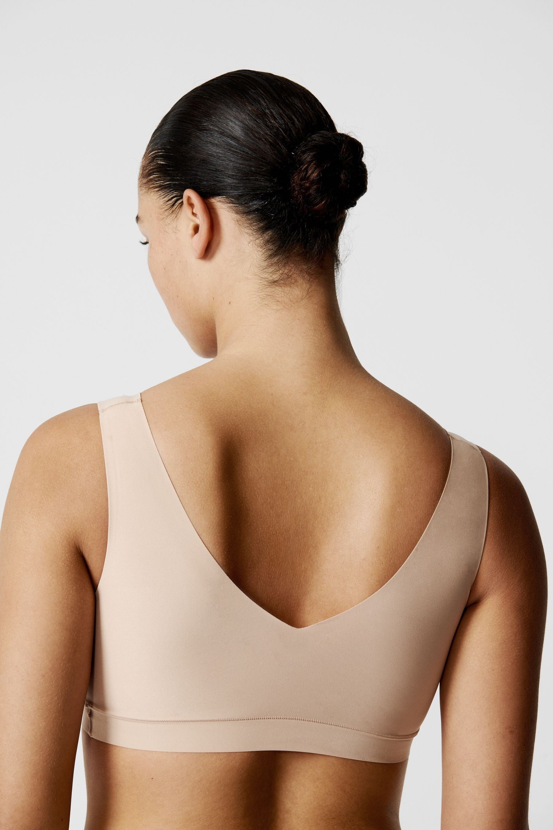 V Neck Bralette in Nude