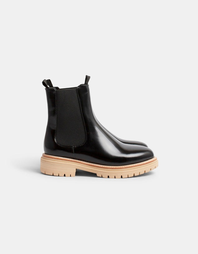 Oak Leather Boot in Black Shine